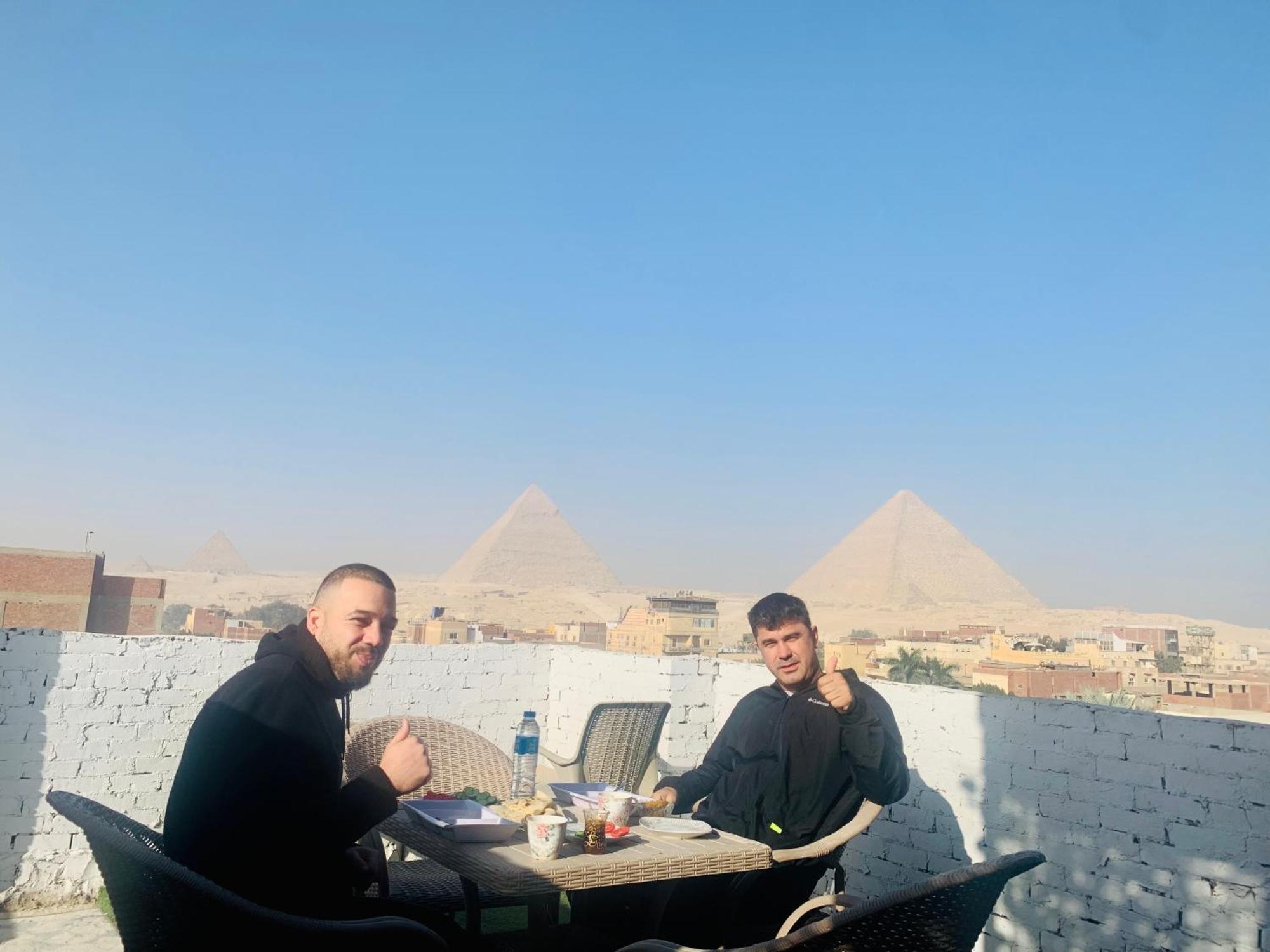 Loay Pyramids View * Il Cairo